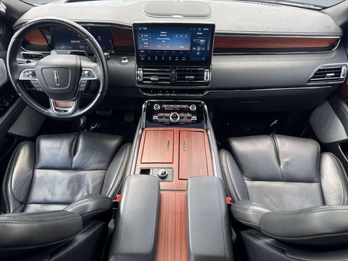 Certified 2023 Lincoln Navigator Reserve AWD/4WD image 29