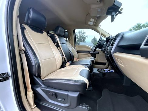 Used 2019 Ford F150 XLT w/ Equipment Group 302A Luxury AWD/4WD image 17