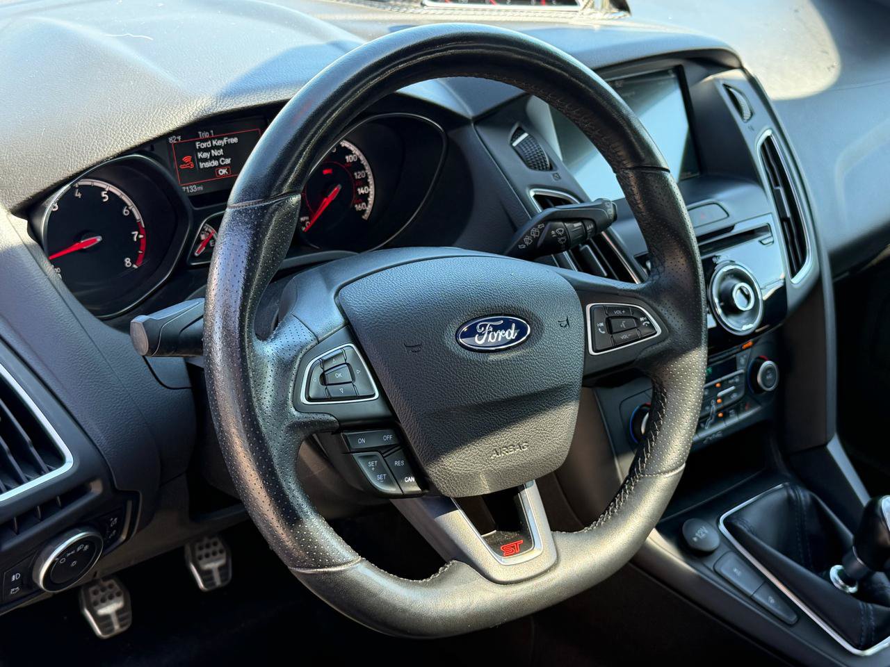 Used 2018 Ford Focus ST FWD image 11