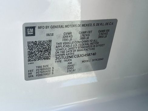 Used 2018 GMC Sierra 1500 SLT w/ SLT Premium Package AWD/4WD image 32