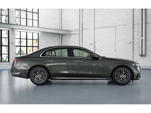 New 2026 Mercedes-Benz E 350 4MATIC Sedan image 2