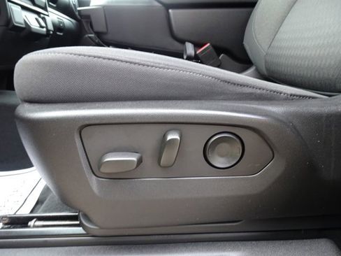 Certified 2022 Chevrolet Silverado 1500 Custom image 10