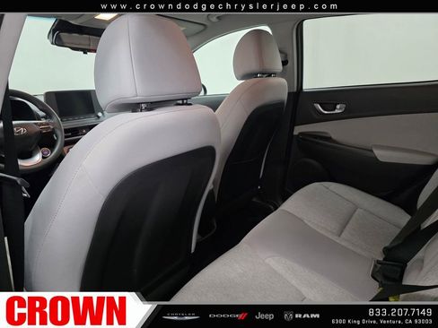 Used 2023 Hyundai Kona SE FWD image 18