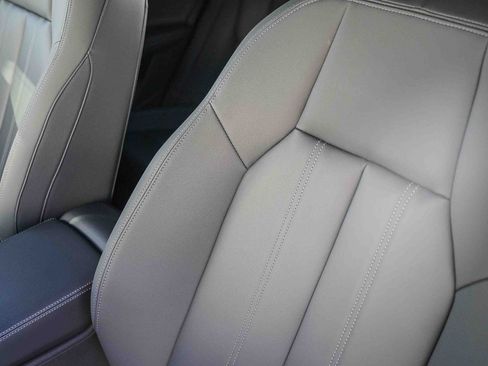 Certified 2025 Audi Q5 Premium w/ Convenience Package AWD/4WD image 25