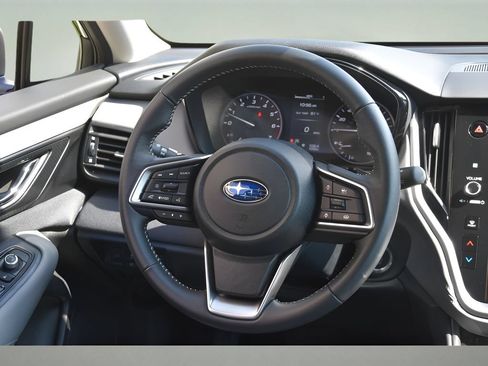 Used 2025 Subaru Outback Premium w/ Popular Package #1 AWD/4WD image 14
