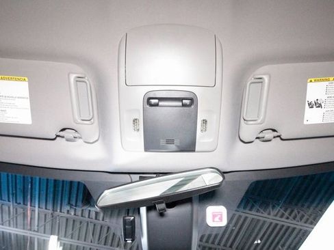 Used 2018 Toyota Camry LE image 8