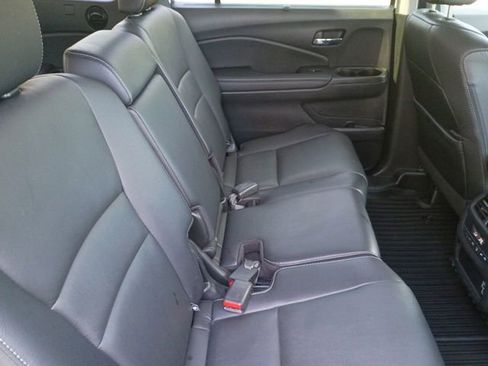 Used 2021 Honda Pilot Special Edition image 11
