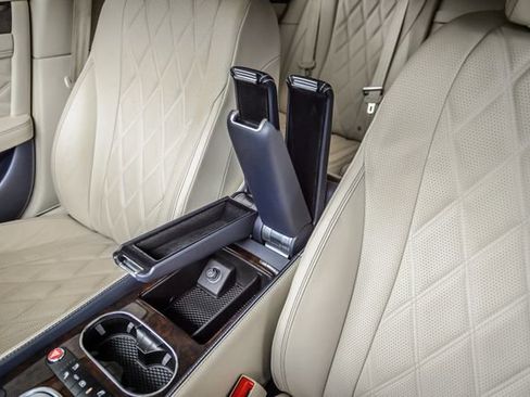 Used 2014 Bentley Flying Spur W12 AWD/4WD image 34