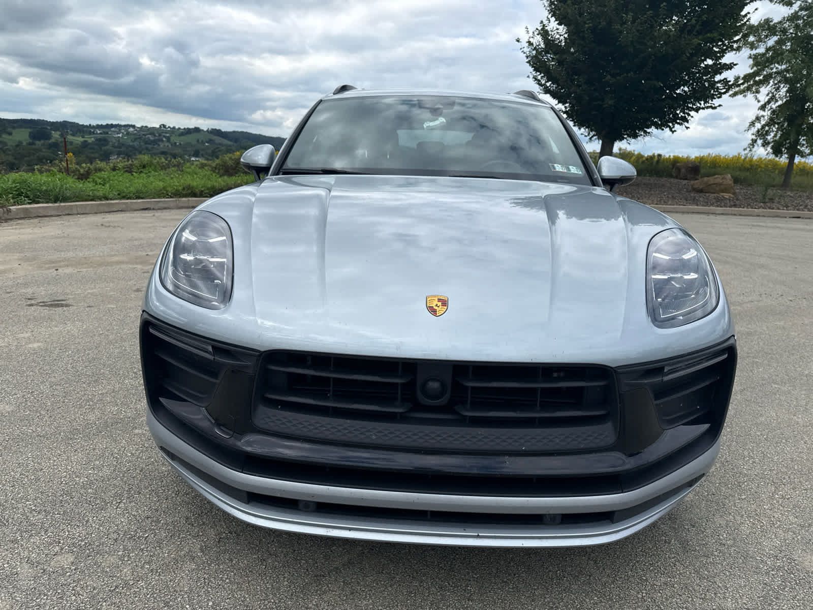 Used 2023 Porsche Macan AWD/4WD image 5