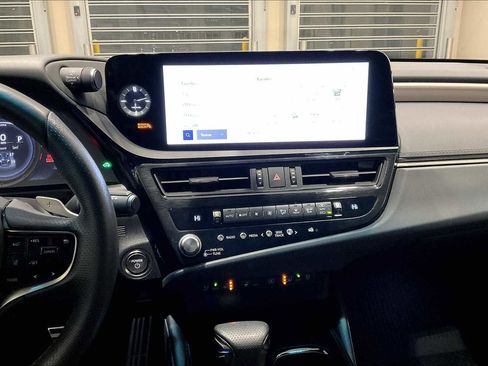 Used 2024 Lexus ES 300h F Sport w/ Accessory Package (Z1) image 6