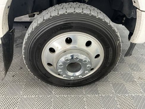 Used 2021 Ford F450 Platinum w/ Camper Package image 22