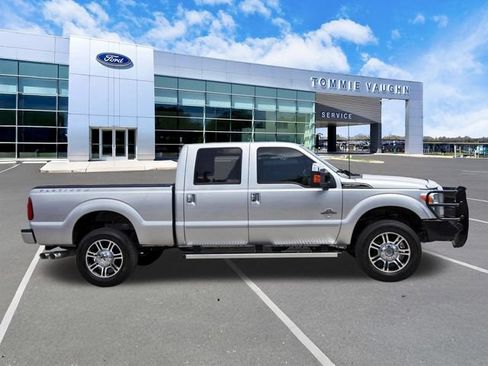 Used 2016 Ford F350 Platinum w/ FX4 Off-Road Package AWD/4WD image 5