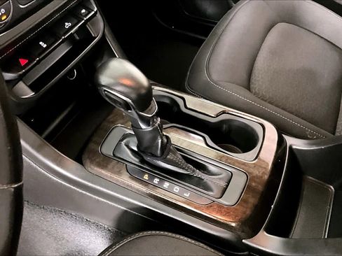 Used 2022 GMC Canyon Elevation w/ Trailering Package image 14