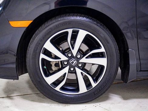 Used 2020 Honda Odyssey Elite image 17