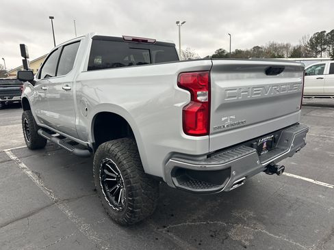 Used 2022 Chevrolet Silverado 1500 LTZ image 6