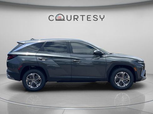 New 2026 Hyundai Tucson Blue SE AWD/4WD image 6