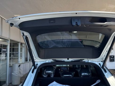 New 2026 Volkswagen Tiguan SE R-Line AWD/4WD image 12