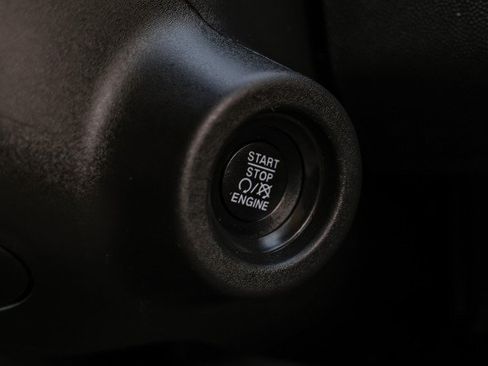Used 2023 RAM ProMaster 2500 FWD image 18