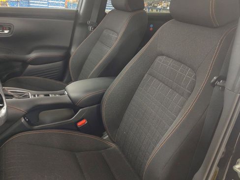 Certified 2024 Honda HR-V Sport image 2