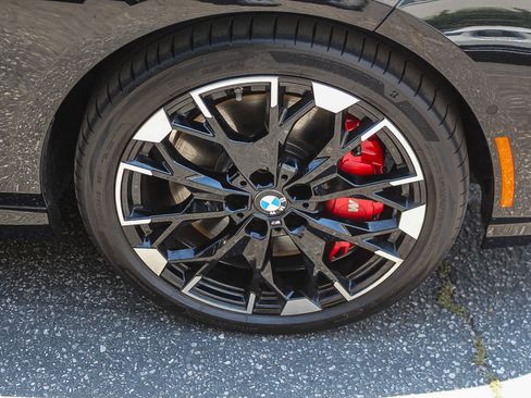 Used 2025 BMW M235i xDrive w/ Premium Package AWD/4WD image 9