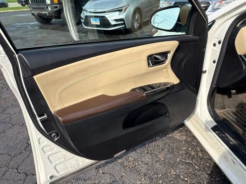 Used 2014 Toyota Avalon XLE Touring FWD image 16