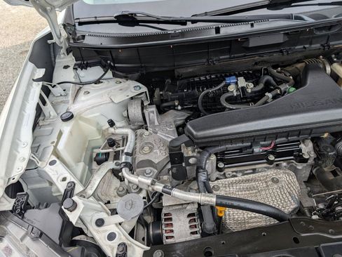 Used 2015 Nissan Rogue SL FWD image 22