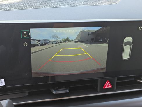 New 2026 Kia Carnival LXS image 25