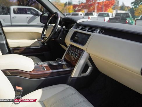 Used 2017 Land Rover Range Rover Long Wheelbase Supercharged image 35