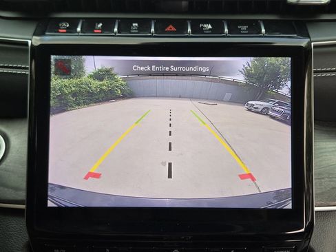 Used 2023 Jeep Grand Cherokee Limited RWD image 24
