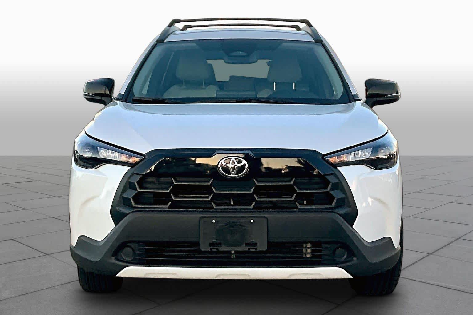 Certified 2026 Toyota Corolla Cross LE FWD image 4