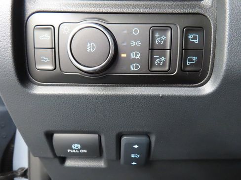 Used 2026 Ford F250 Platinum AWD/4WD image 68