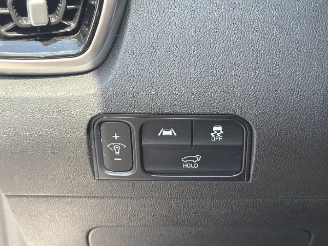 Used 2023 Kia Sorento SX AWD/4WD image 34
