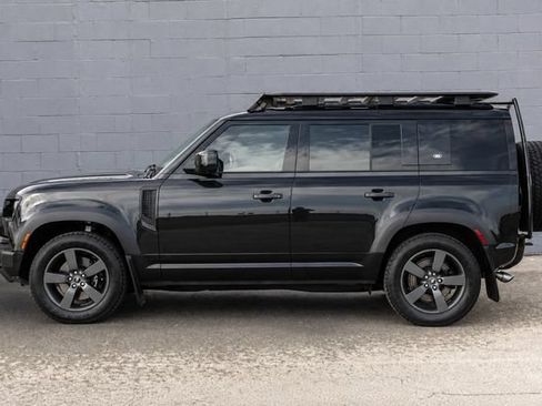 Used 2024 Land Rover Defender 110 V8 AWD/4WD image 4