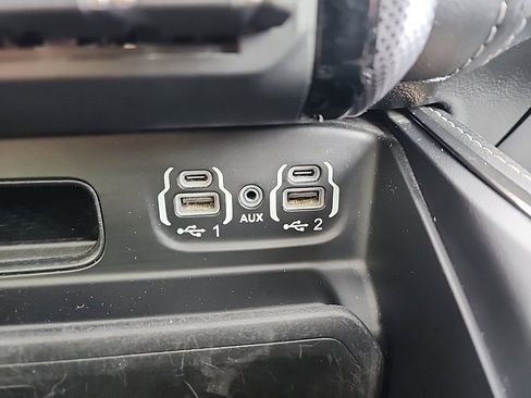 Used 2020 RAM 1500 Limited image 15