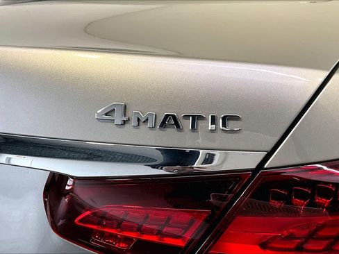 Used 2022 Mercedes-Benz E 450 4MATIC Sedan image 10