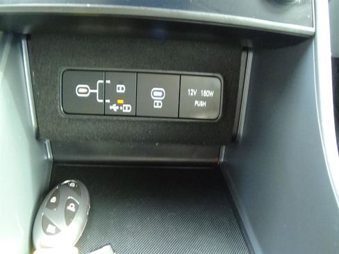 Used 2025 Hyundai Sonata SEL FWD image 29