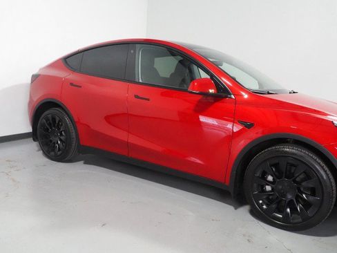 Used 2023 Tesla Model Y Long Range AWD/4WD image 47