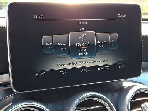 Used 2018 Mercedes-Benz GLC 300 4MATIC image 18