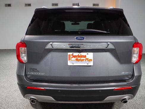 Used 2022 Ford Explorer Limited AWD/4WD image 8
