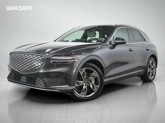 Used 2023 Genesis Electrified GV70 AWD/4WD video 1