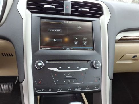 Used 2014 Ford Fusion SE w/ Equipment Group 202A image 11