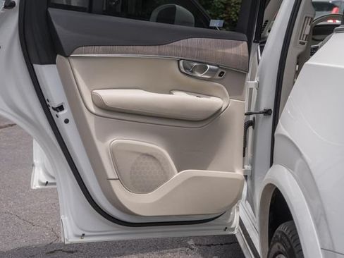 Certified 2023 Volvo XC90 B6 Plus AWD/4WD image 36