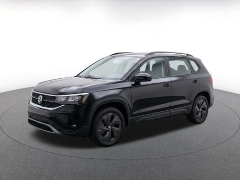 Used 2025 Volkswagen Taos S FWD image 3