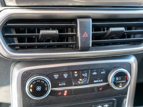 Used 2022 Ford EcoSport SE w/ SE Convenience Package image 25