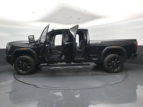 Used 2025 GMC Sierra 3500 AT4 w/ AT4 Premium Plus Package AWD/4WD image 56