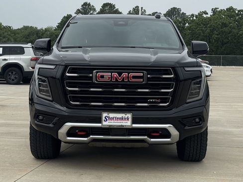 Used 2026 GMC Yukon AT4 Ultimate AWD/4WD image 7