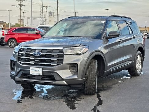 New 2026 Ford Explorer Active image 57