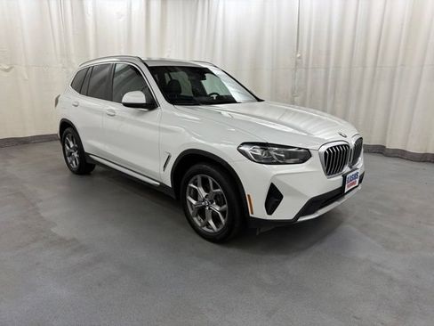 Used 2024 BMW X3 xDrive30i AWD/4WD image 1