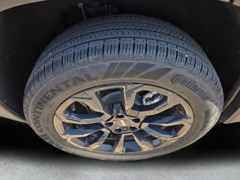 Used 2025 GMC Terrain Elevation w/ Black Edition image 32