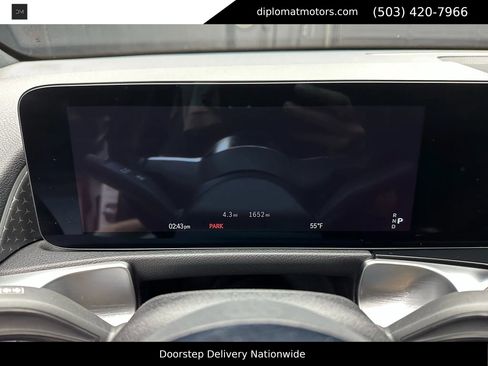 Used 2024 Mercedes-Benz EQB 300 4MATIC image 31